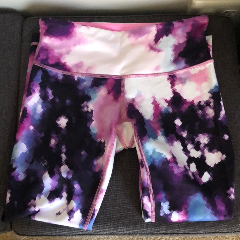 Lululemon Blooming Pixie Crops! - image 3